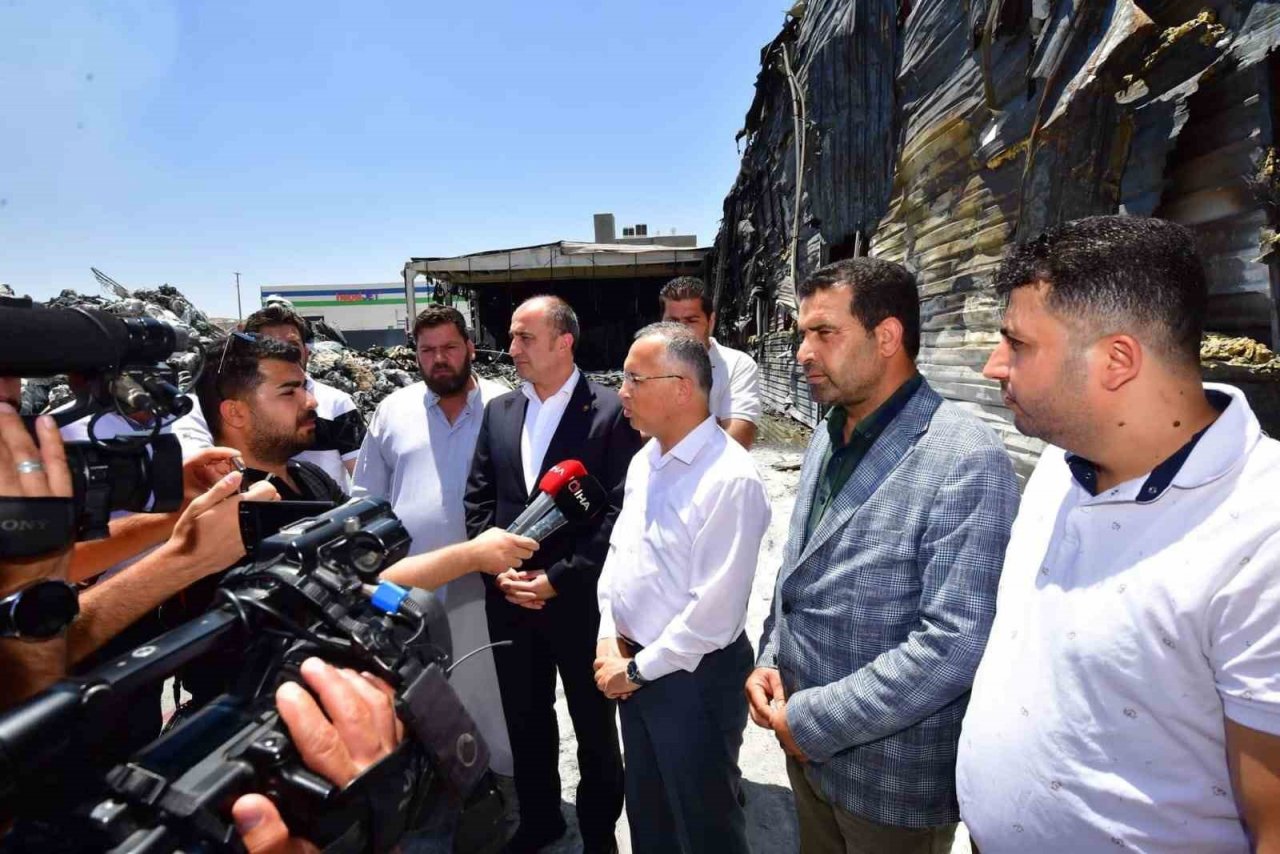 Gaziantep’te yanan fabrikada 35 milyon dolarlık zarar oluştu
