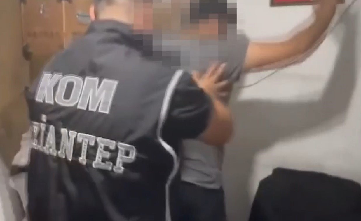 Gaziantep’te yasa dışı silah imalathanesine baskın: 3 gözaltı