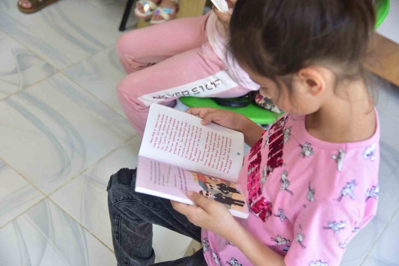 Giresun Belediyesi’nin Bilgi Evlerinde öğrenciler yeteneklerini keşfediyor