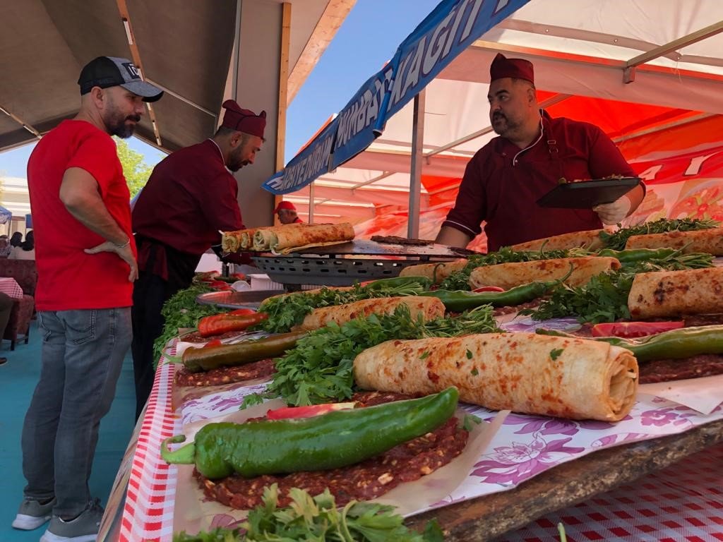 Ankara’da depremzede esnafa destek için düzenlenen Hatay Dayanışma Günleri başladı