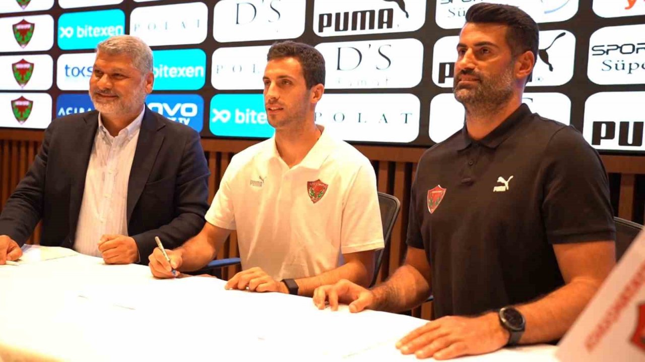 Hatayspor, milli orta saha oyuncusu Giorgi Aburjania’ı kadrosuna kattı