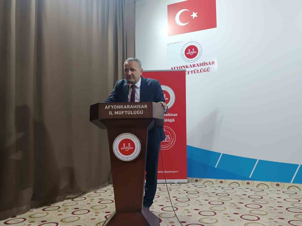 Afyonkarahisar’da, ’Bir Yetime Aile Olmak’ paneli