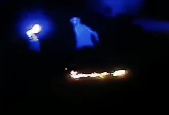 İstanbul’da kuaföre molotoflu saldırı kamerada