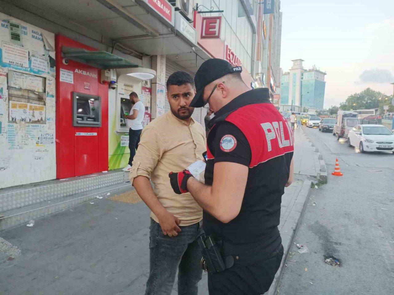 İstanbul genelinde uyuşturucu denetimi
