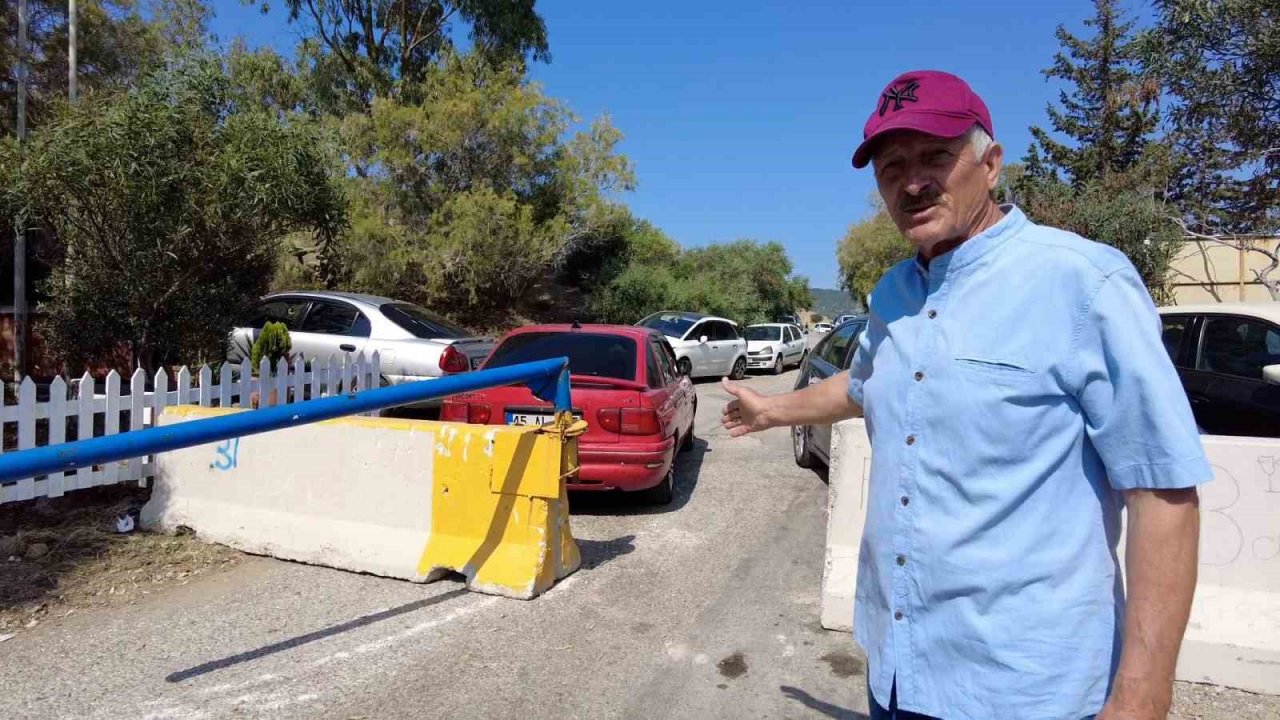 Belediye yolu beton blokla kapattı, karavancılar mahsur kaldı