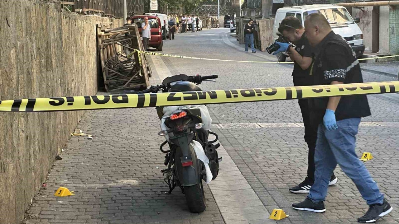 İstanbul’da dehşet anları kamerada: Pusu kurulup göğsünden vuruldu