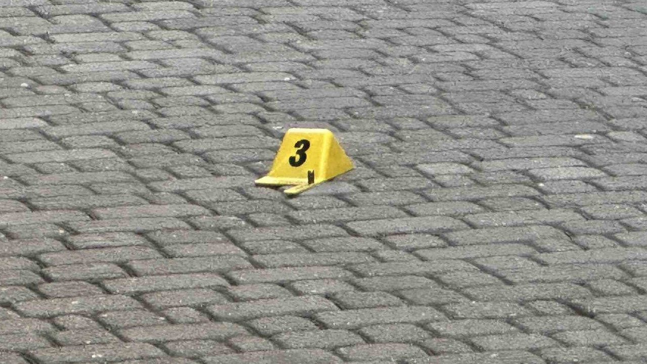 İstanbul’da dehşet anları kamerada: Pusu kurulup göğsünden vuruldu