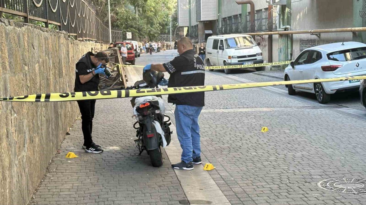 İstanbul’da dehşet anları kamerada: Pusu kurulup göğsünden vuruldu