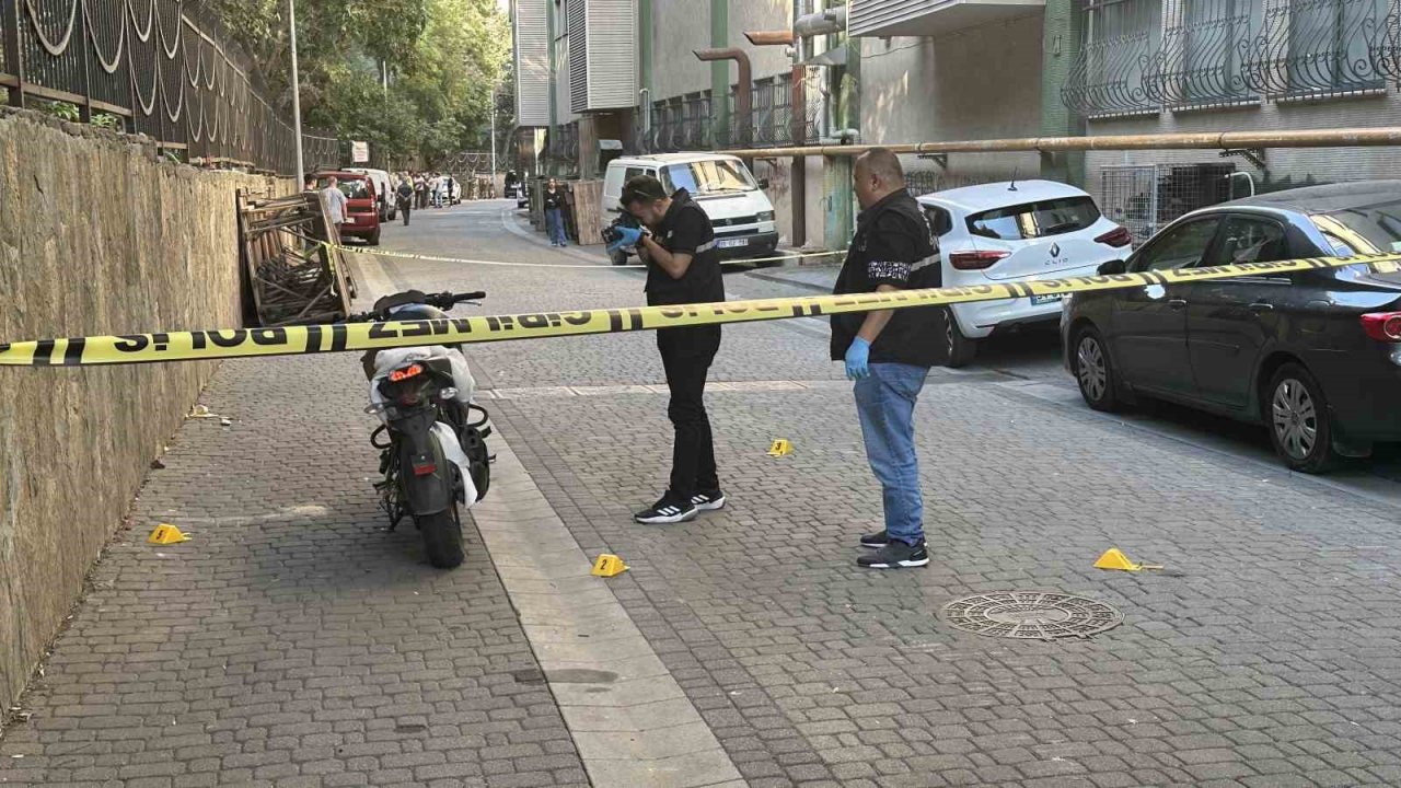 İstanbul’da dehşet anları kamerada: Pusu kurulup göğsünden vuruldu