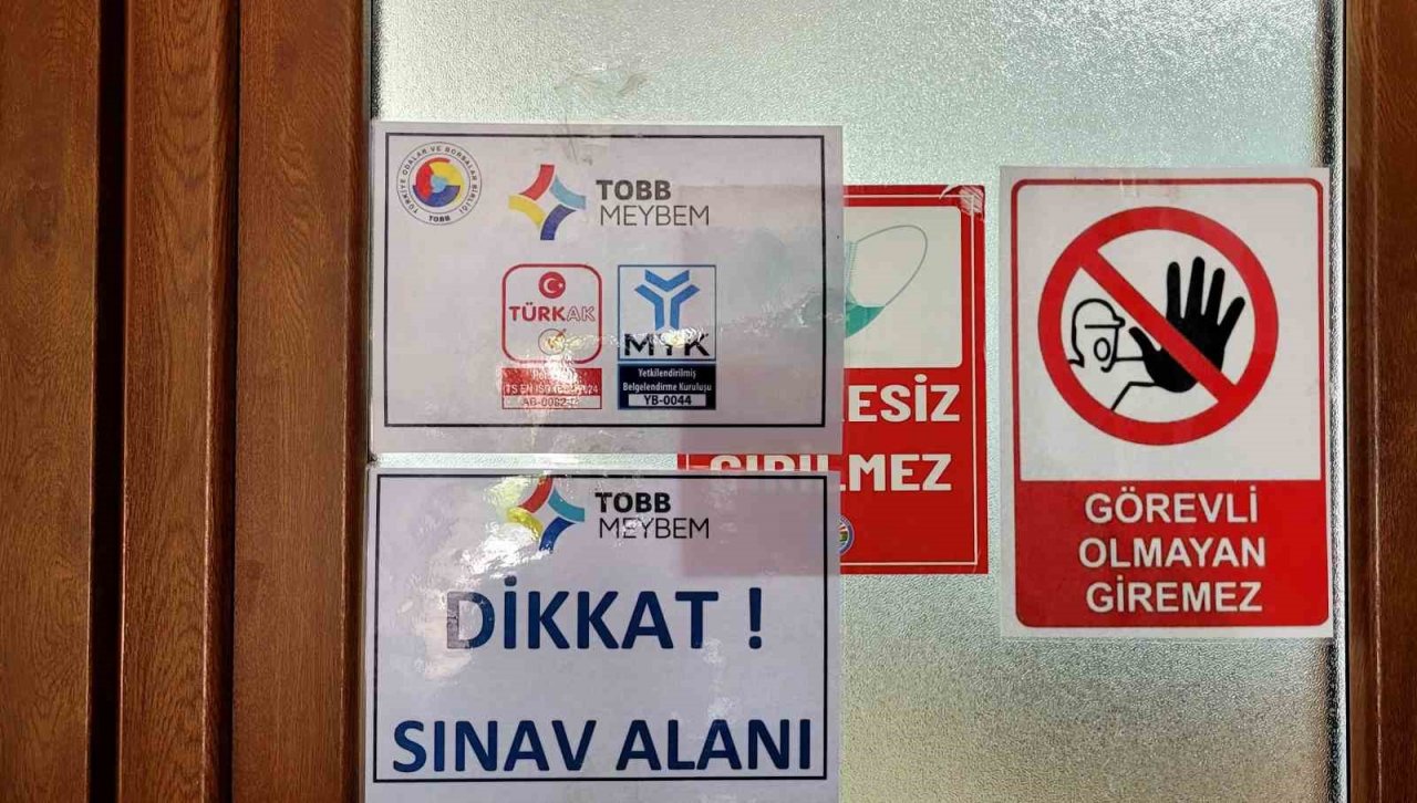 Kastamonu’da emlak firmalarına yönelik mesleki yeterlilik sınavı düzenlendi