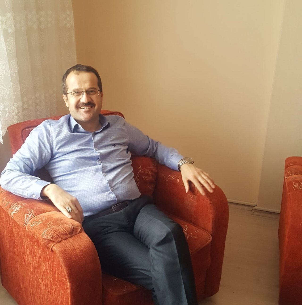 Denizde boğulma tehlikesi geçiren baba ve oğlu kurtarıldı