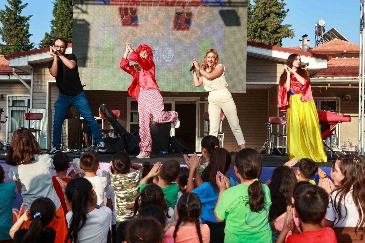Uşak’ta ’Mahallede Şenlik Var’ etkinlikleri başladı