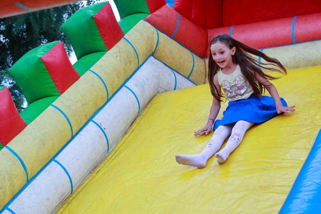 Uşak’ta ’Mahallede Şenlik Var’ etkinlikleri başladı