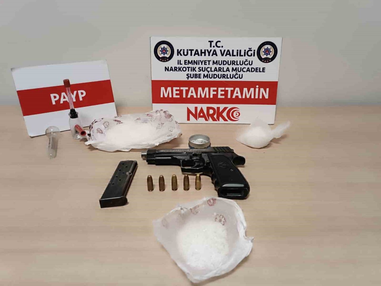 Kütahya’da uyuşturucu operasyonunda 4 tutuklama