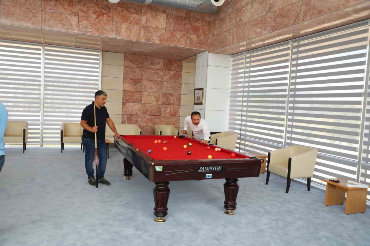 NEVÜ”de Bilardo turnuvası başladı
