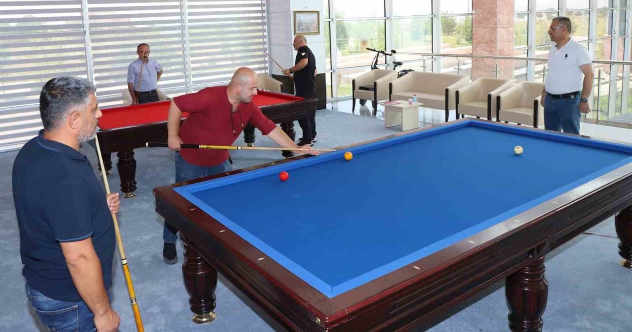 NEVÜ”de Bilardo turnuvası başladı