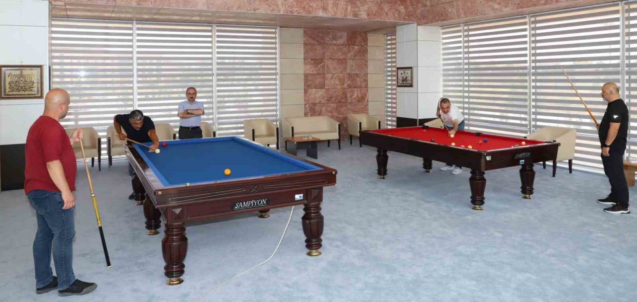 NEVÜ”de Bilardo turnuvası başladı