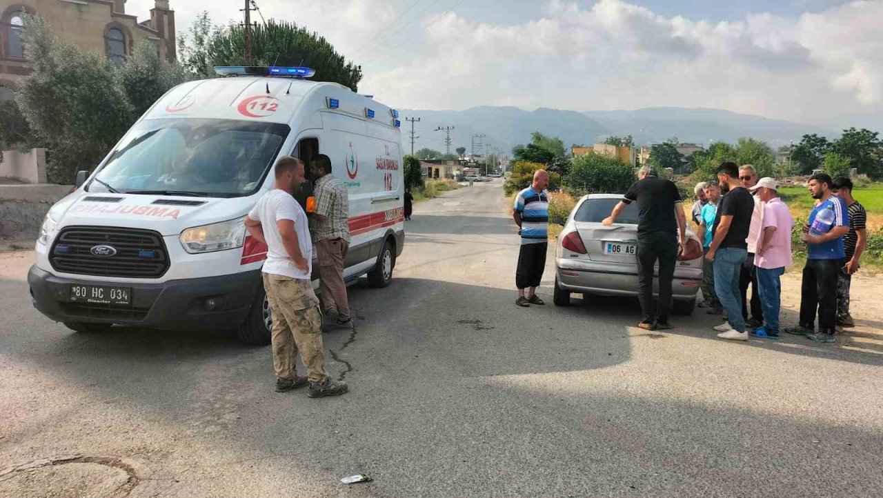 Osmaniye’de kamyonetle otomobil çarpıştı: 2 yaralı