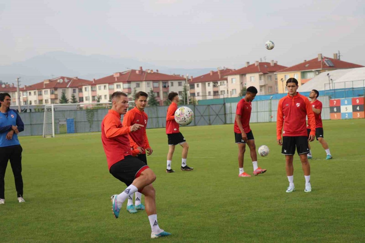 Boluspor hazırlık kampını sürdürüyor