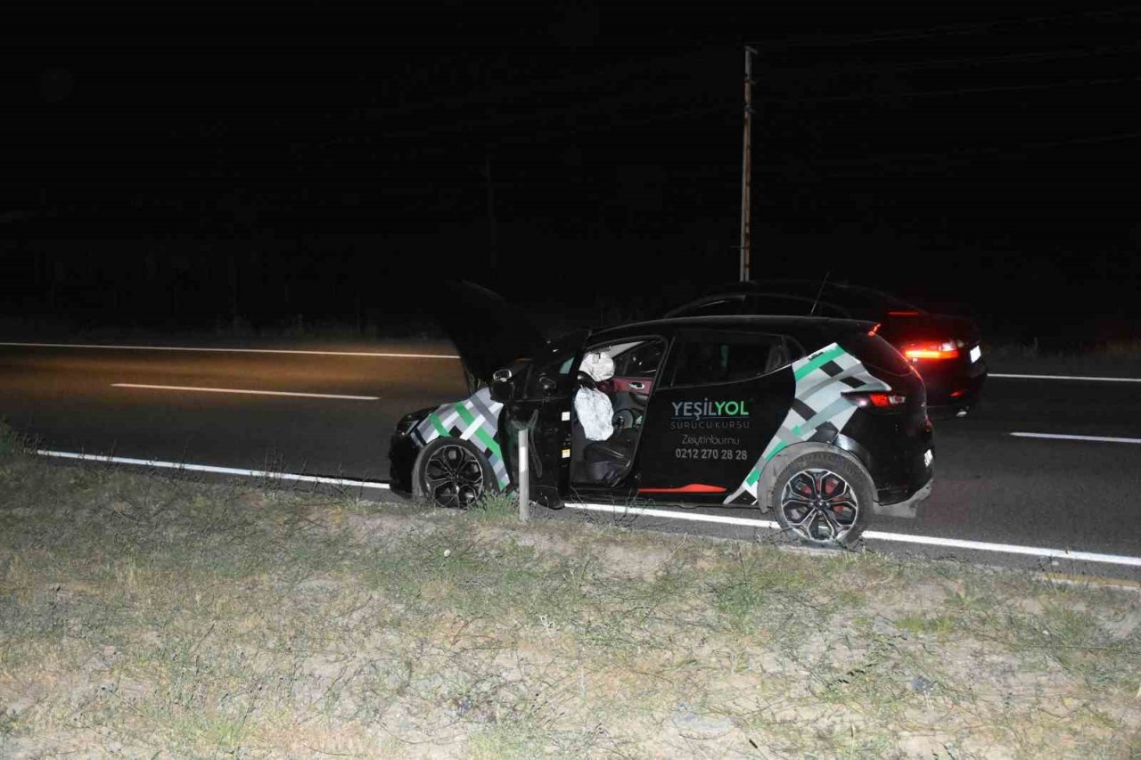 Tosya’da D100’de iki araç çarpıştı: 3 yaralı