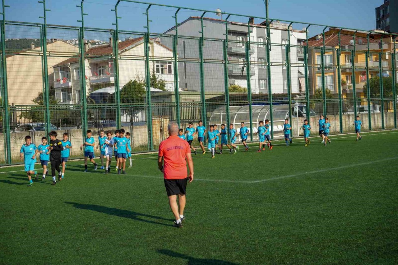Gemlik Belediyespor yaz okulları yoğun katılımla başladı