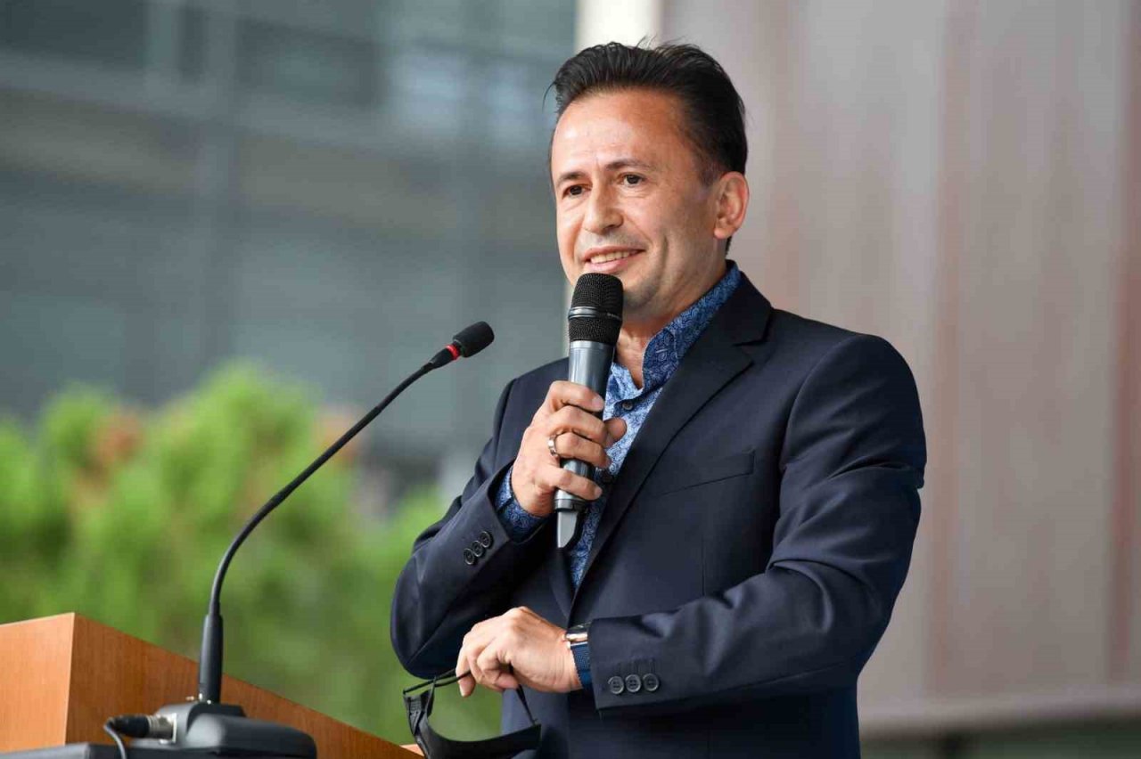 İmamoğlu’nun Şadi Yazıcı’lı Tuzla videosuna cevap: “Bırakın bu film işlerini. İşinize bakın”