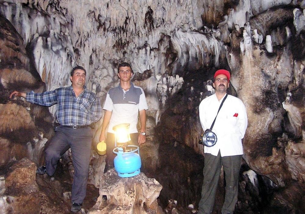 Turizme kazandırılmayı bekleyen asırlık Sırtlanini Mağarası unutulmaya yüz tuttu