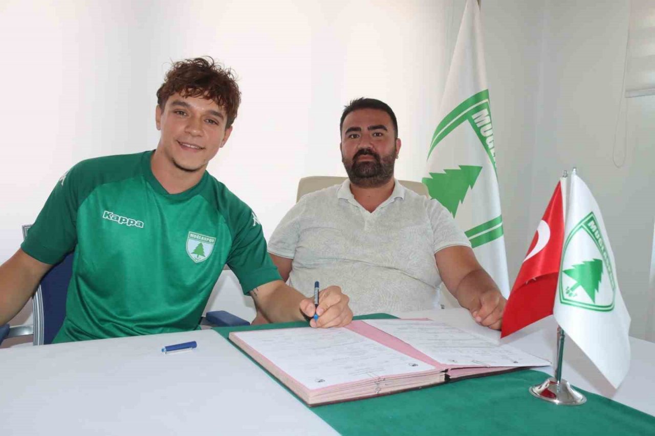 Muğlaspor’da 3 yeni oyuncu imzalarını attı