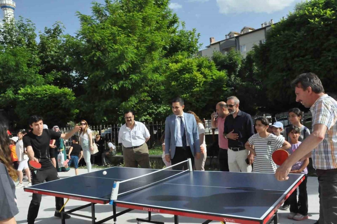 Yaz spor okulları düzenlenen törenle başladı