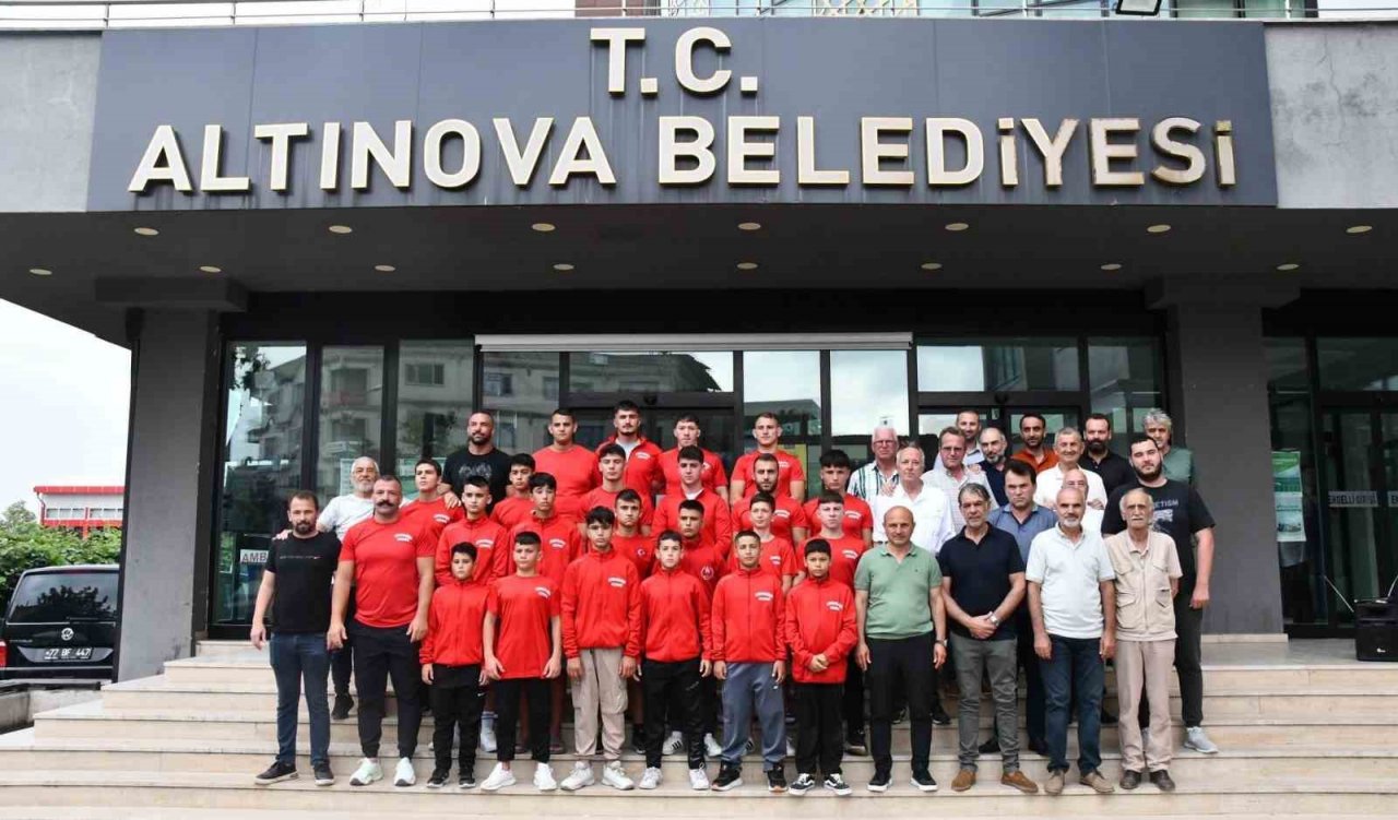 Altınovalı Pehlivanlar, Kırkpınar’a dualarla uğurlandı