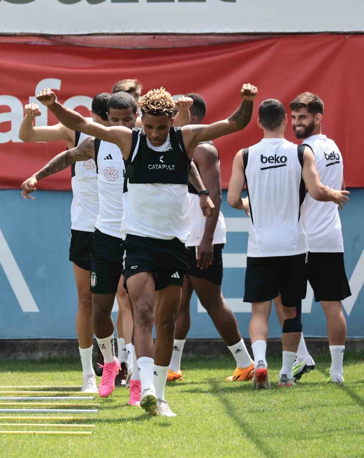 Beşiktaş’ta yeni sezon hazırlıkları devam etti