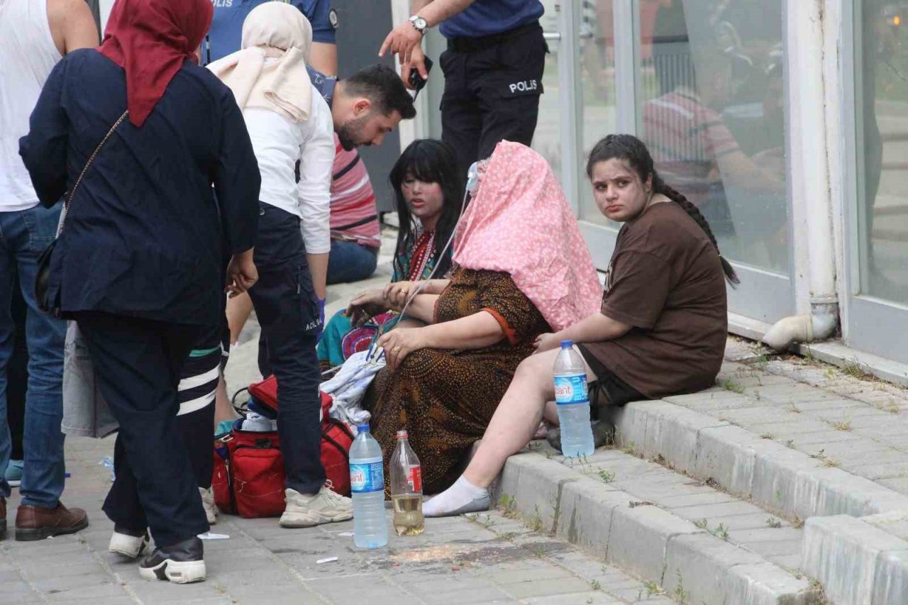 Bolu’da elektrik panosu patladı, dumana boğulan apartmanda 5’i çocuk 15 kişi dumandan etkilendi