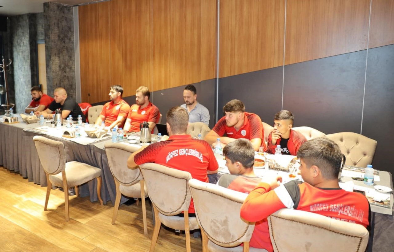 Körfezli pehlivanlar Kırkpınar’a uğurlandı