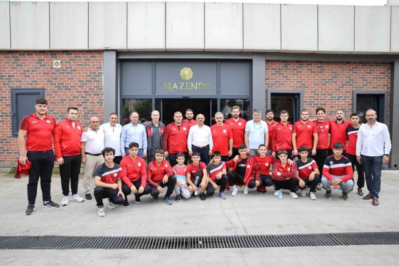 Körfezli pehlivanlar Kırkpınar’a uğurlandı