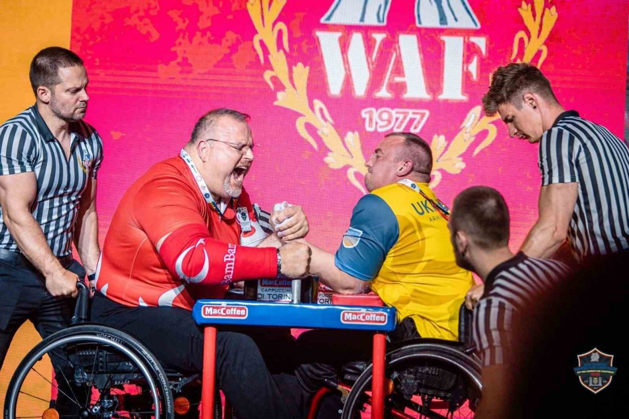 Dünya bu bileği bükemiyor