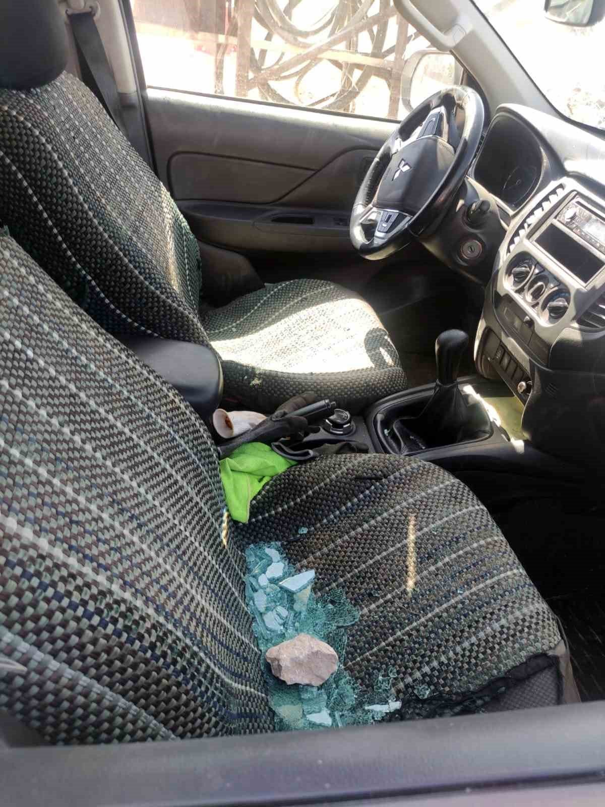 Diyarbakır’da Dicle Elektrik saha ekipleri taşlı saldırıya uğradı