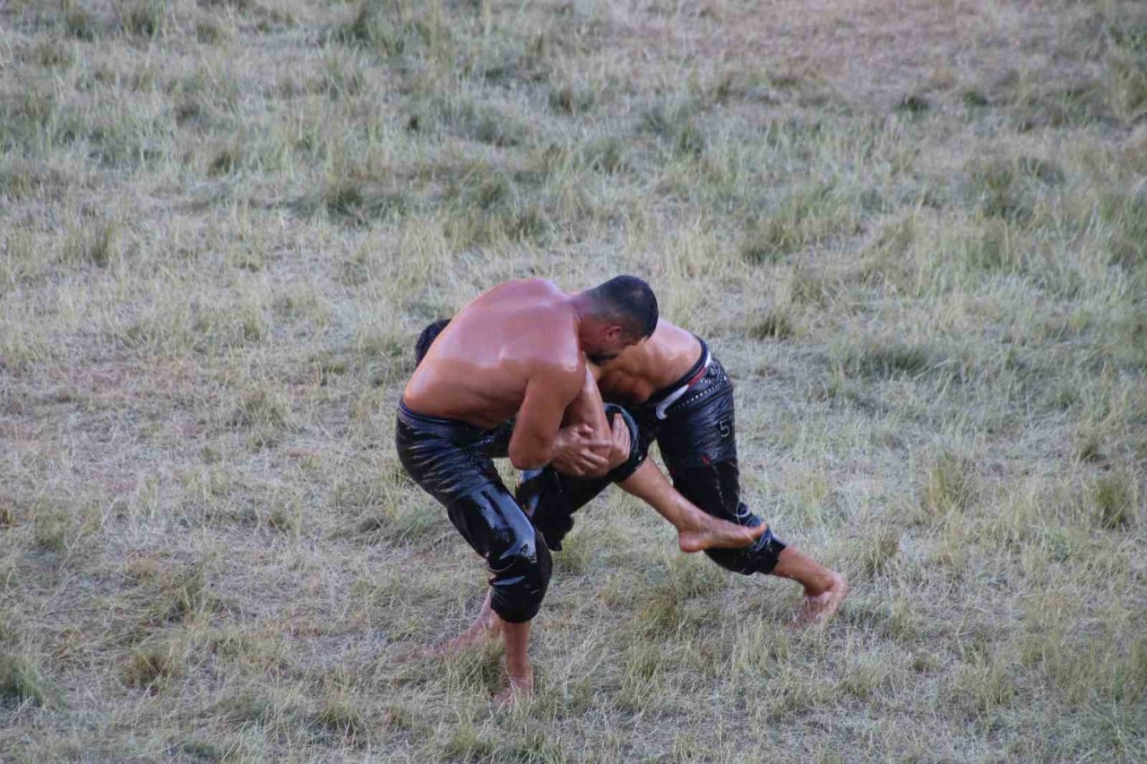 Tarihi Kırkpınar Yağlı Güreşleri’nde doping tehlikesi!