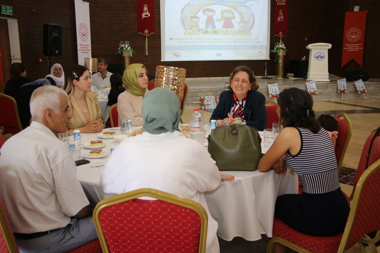 Elazığ’da Koruyucu Aile Günü etkinlikleri