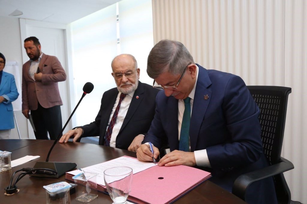 Gelecek Partisi ve Saadet Partisi Meclis’te grup kuracak