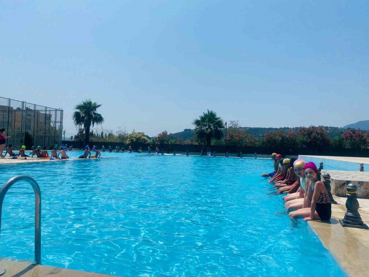 Germencik Belediyesi Hayrettin Öner Sosyal Tesisleri Havuzları sezona başladı