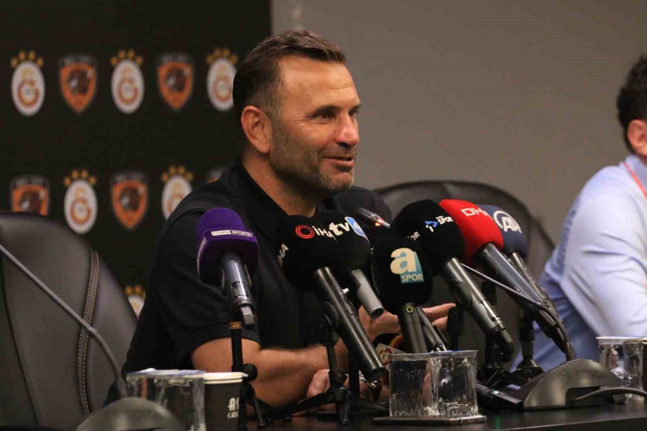 Okan Buruk: “En kısa zamanda Icardi’nin aramızda olmasını bekliyoruz”