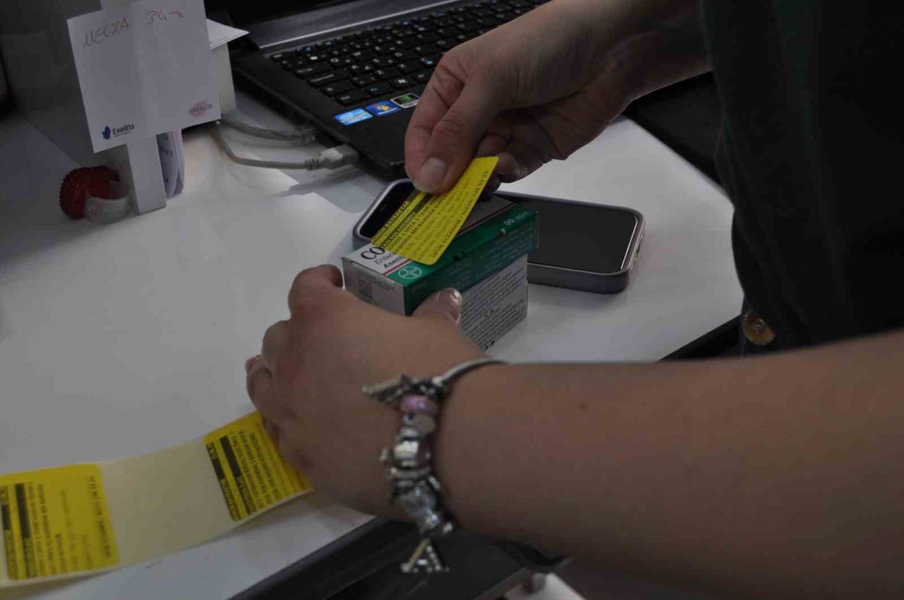 İnternetten sipariş edilen ilaçlar insan sağlığını tehlikeye atabilir