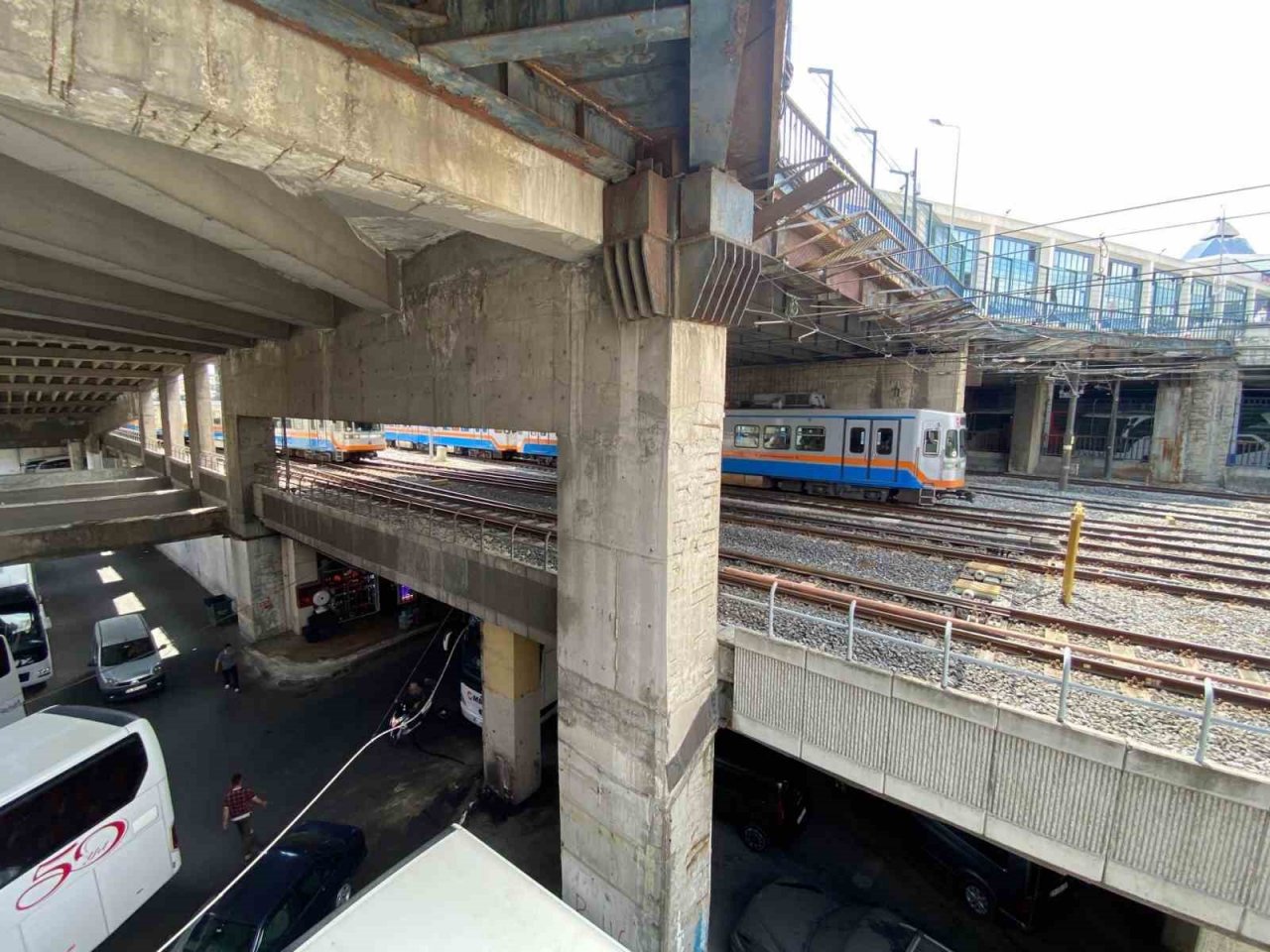 Büyük İstanbul Otogarı çürüyor