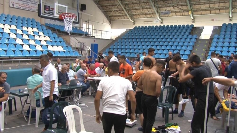 Kırkpınar’a 2 bin 141 pehlivan kayıt yaptırdı