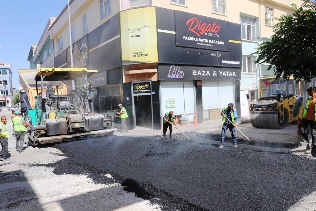 Ereğli Belediyesinde asfalt çalışmaları devam ediyor