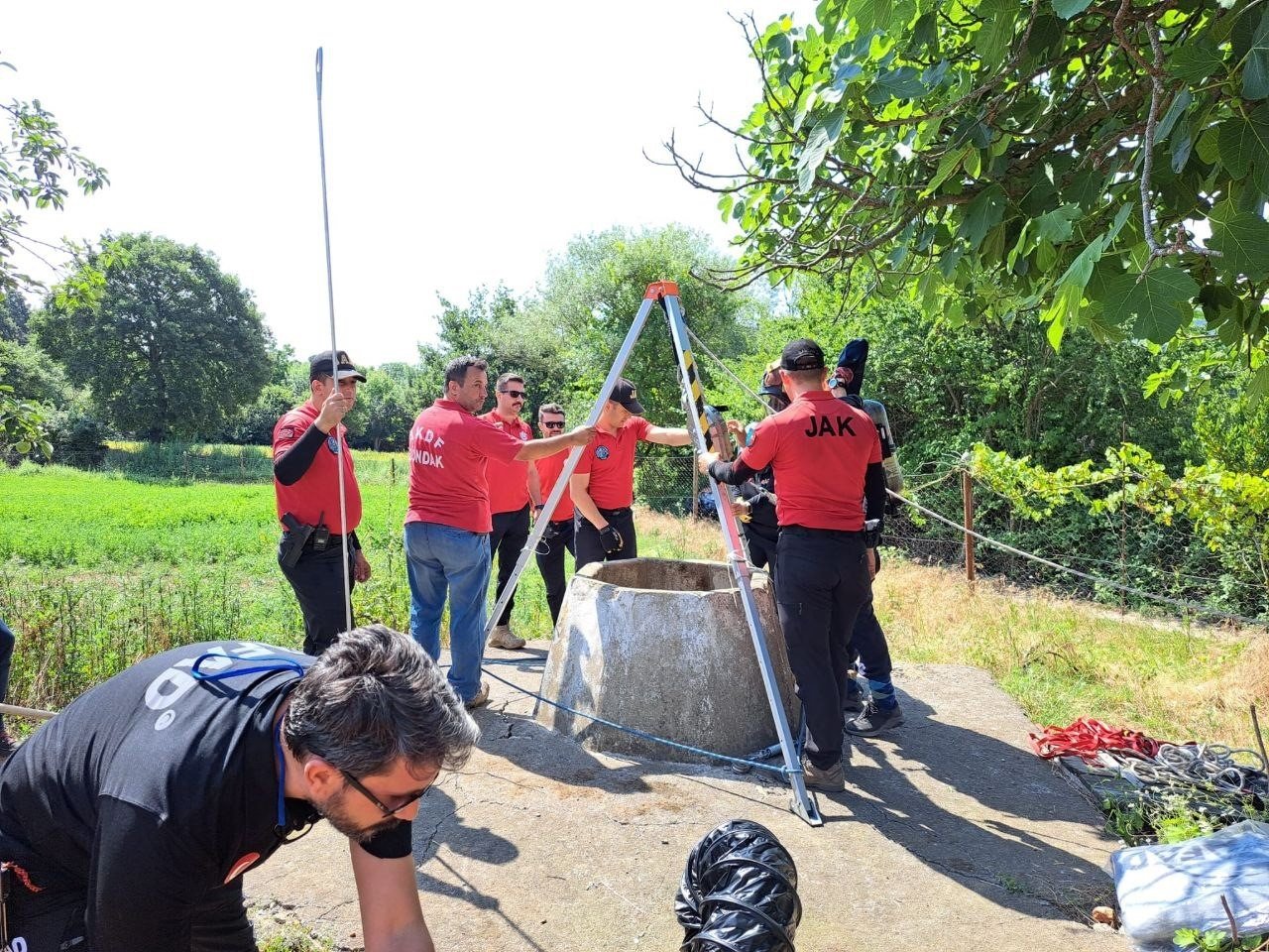 Korhan Berzeg 20 gündür kayıp, su kuyularında ve dere yataklarında arama çalışmaları devam ediyor