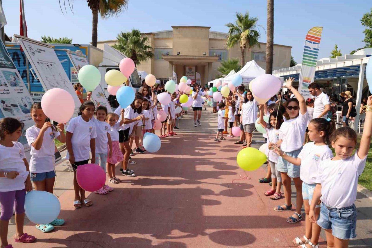 Marmaris’te yaz kursları renkli başladı