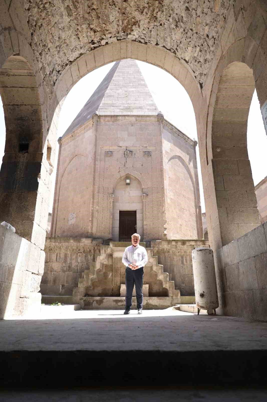 Köşk Medrese Canlı Günlerine Geri Dönecek
