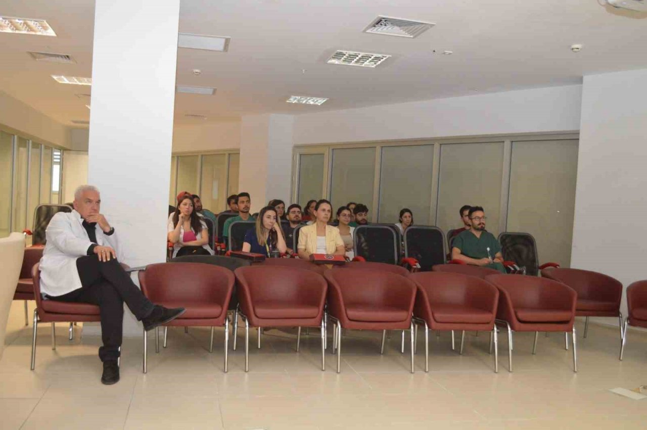 Muğla’da yara iyileşmesinde doku faktörleri sunumu gerçekleştirildi