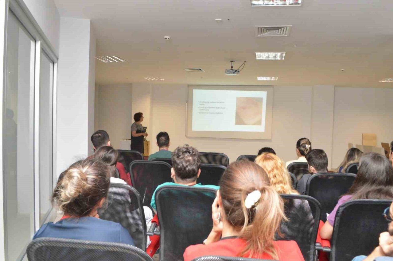 Muğla’da yara iyileşmesinde doku faktörleri sunumu gerçekleştirildi